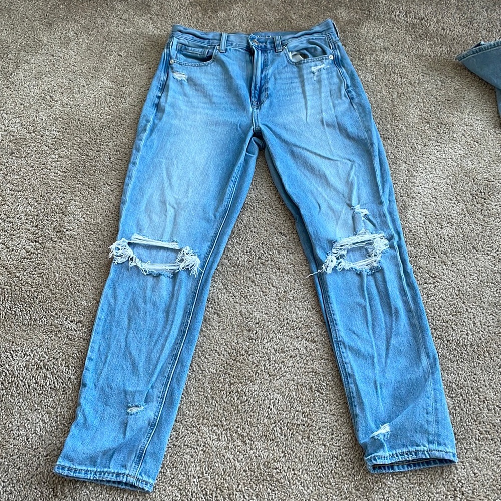 American eagle mom jean